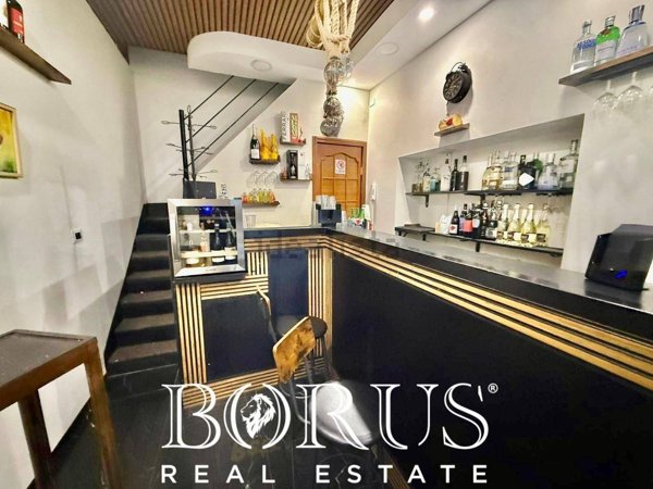 locale commerciale in affitto ad Aversa in zona Centro Città