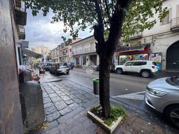 negozio in affitto ad Aversa in zona Centro Città