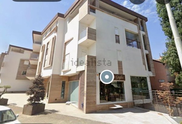 locale commerciale in affitto ad Aversa