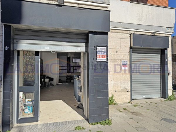 locale commerciale in affitto ad Aversa in zona Centro Città