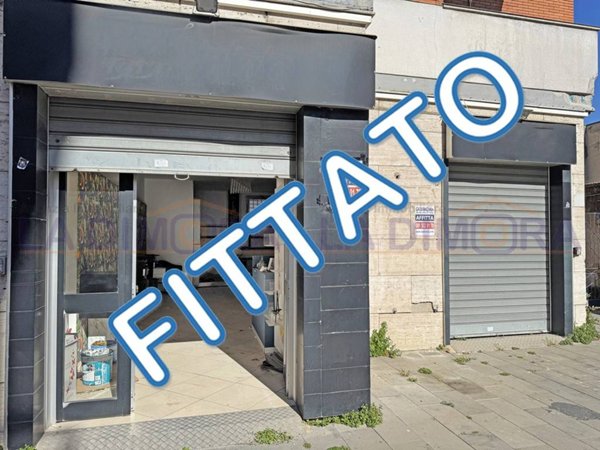 negozio in affitto ad Aversa in zona Centro Città