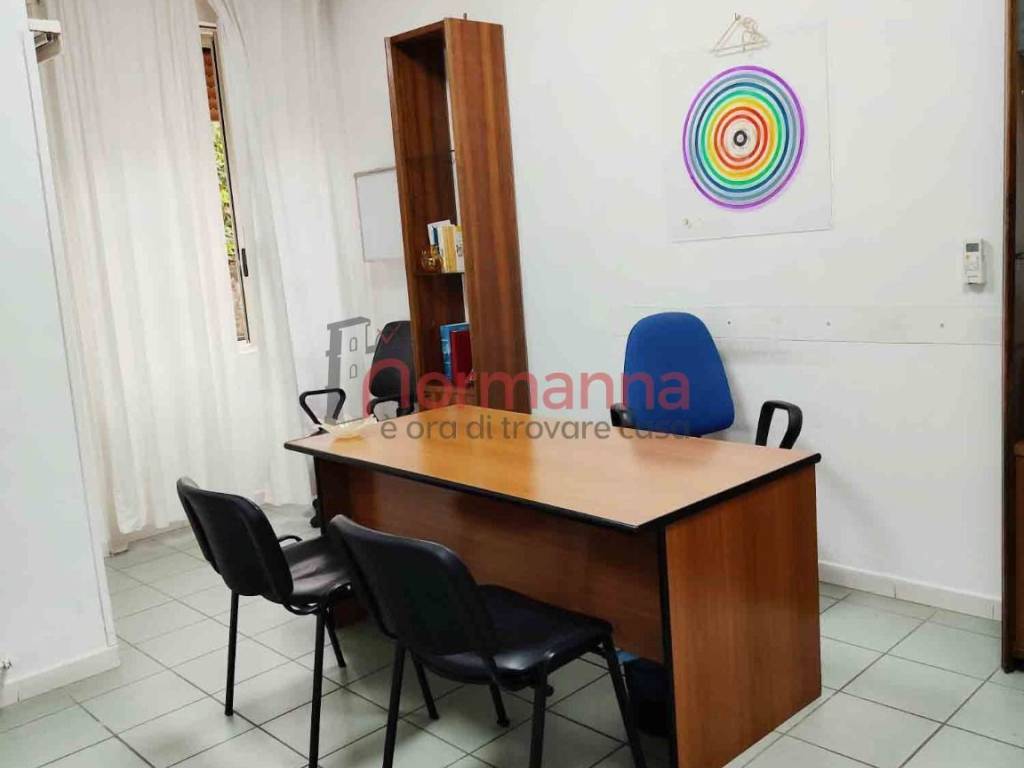 ufficio in affitto ad Aversa