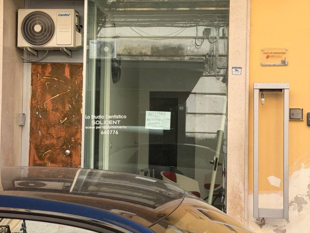 negozio in affitto ad Aversa in zona Centro Città