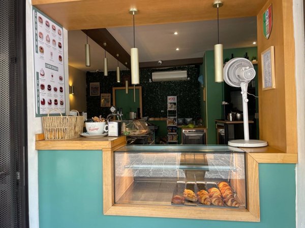 negozio in affitto ad Aversa in zona Centro Città