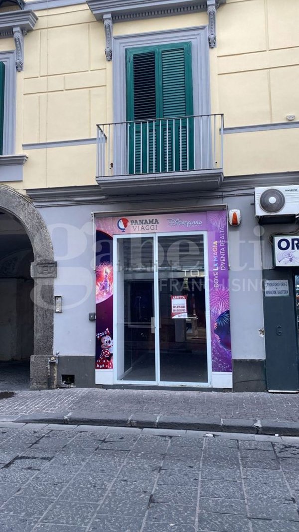 locale commerciale in affitto ad Aversa in zona Centro Città