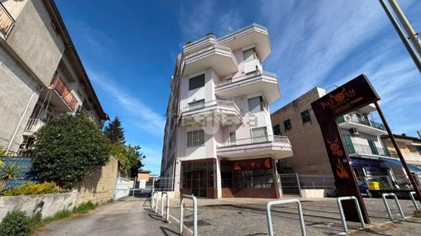 ufficio in affitto ad Aversa