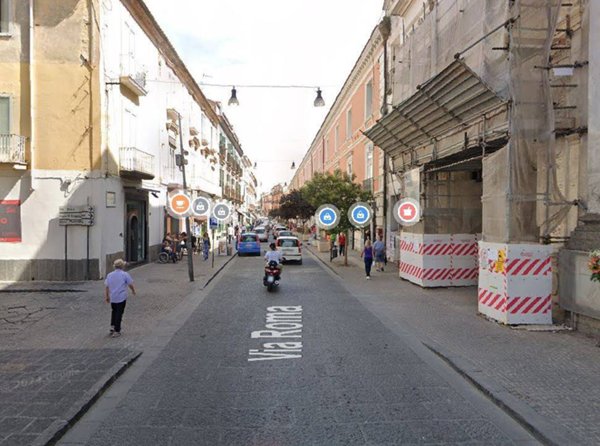 locale commerciale in affitto ad Aversa in zona Centro Città