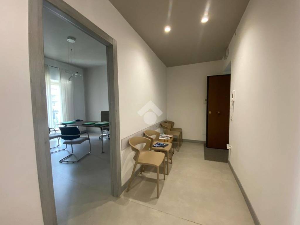 ufficio in affitto ad Aversa in zona Centro Città
