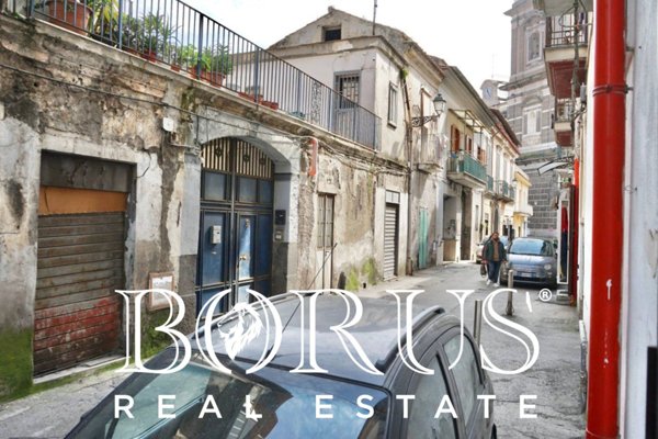 locale commerciale in affitto ad Aversa in zona Centro Città