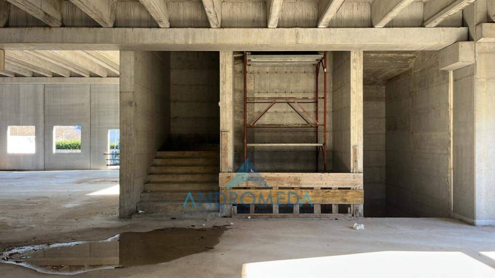 locale commerciale in affitto a Caianello