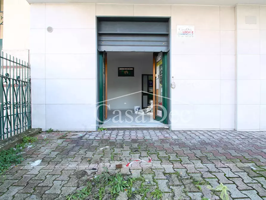 negozio in affitto a Cancello ed Arnone