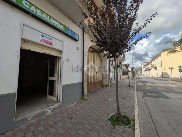 negozio in affitto a Capodrise