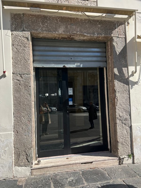 negozio in affitto a Capua