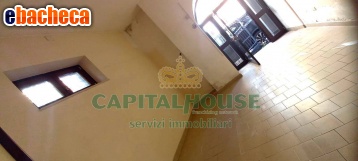 locale commerciale in affitto a Capua
