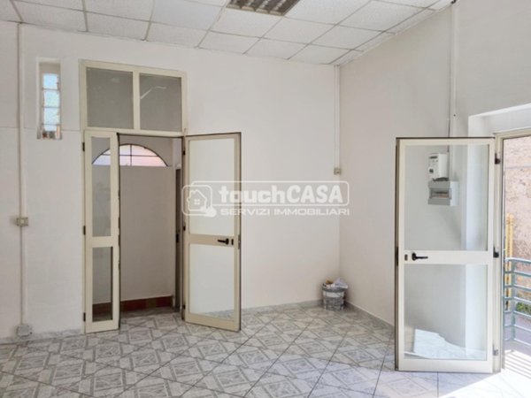 ufficio in affitto a Carinaro