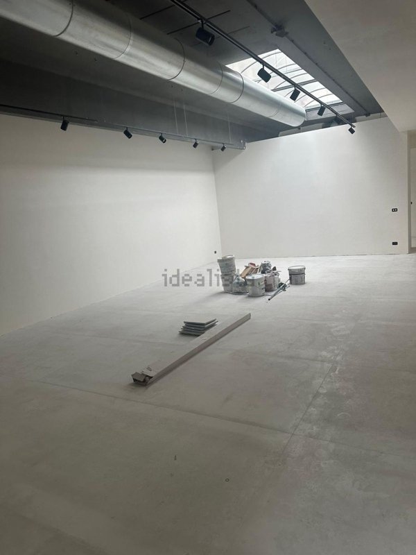 ufficio in affitto a Carinaro