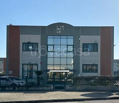 locale commerciale in affitto a Carinaro
