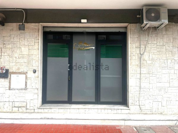 locale commerciale in affitto a Casagiove
