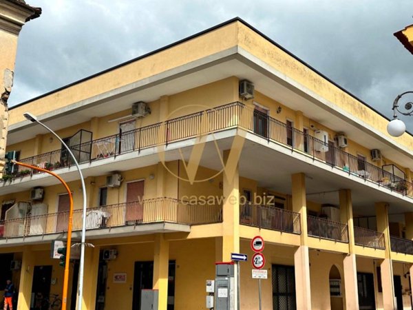 negozio in affitto a Casagiove