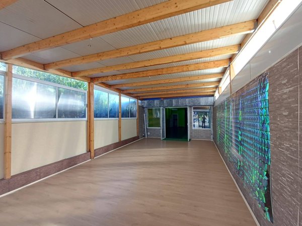 locale commerciale in affitto a Casagiove