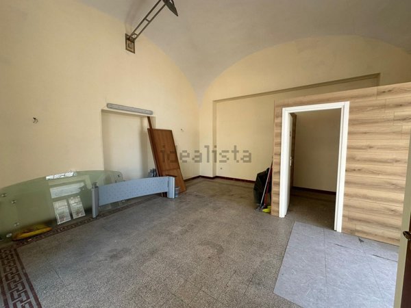 locale commerciale in affitto a Casagiove