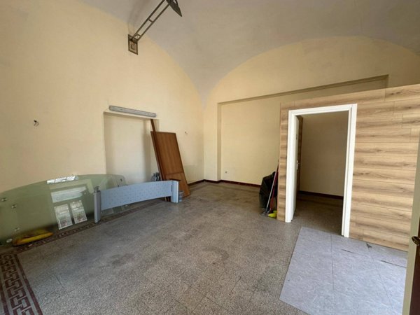 locale commerciale in affitto a Casagiove