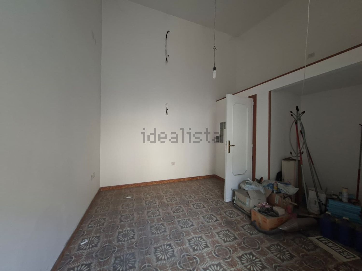 locale commerciale in affitto a Casagiove