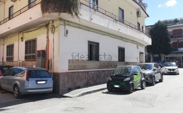 locale commerciale in affitto a Casaluce