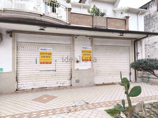 locale commerciale in affitto a Casaluce