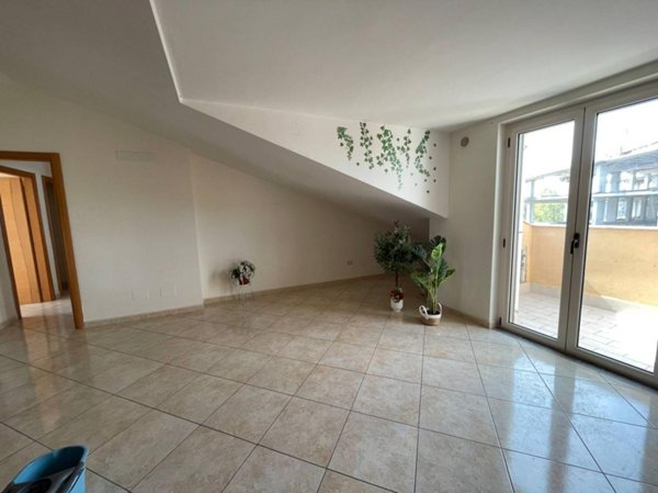 appartamento in affitto a Casapulla