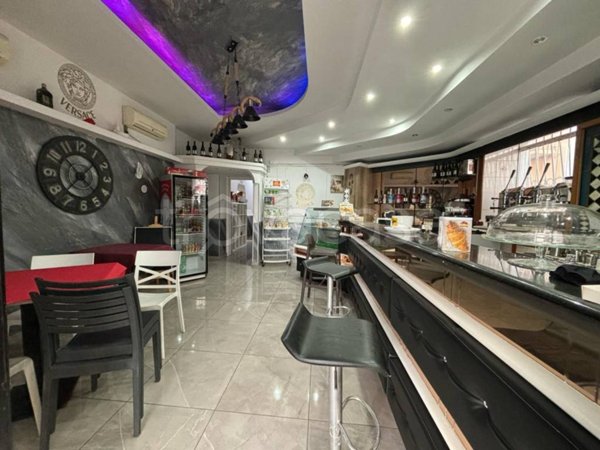 negozio in affitto a Casapulla