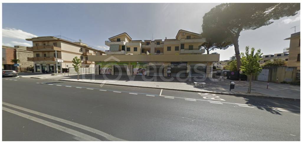 negozio in affitto a Casapulla