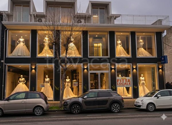 negozio in affitto a Casapulla