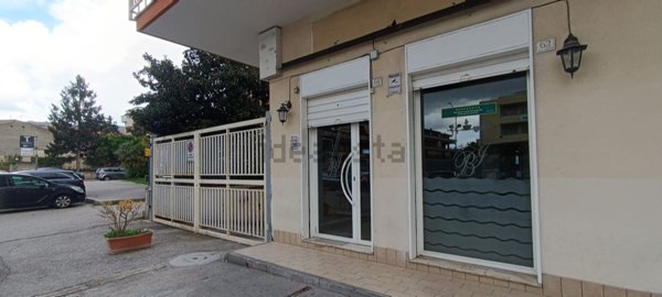 locale commerciale in affitto a Caserta