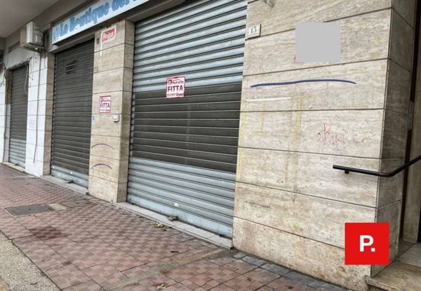locale commerciale in affitto a Caserta in zona Acquaviva