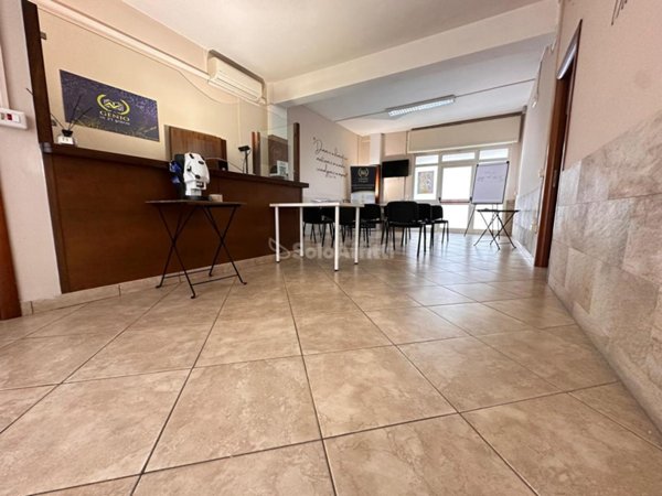 ufficio in affitto a Caserta in zona Acquaviva