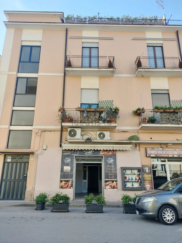 locale commerciale in affitto a Caserta in zona Centro Città
