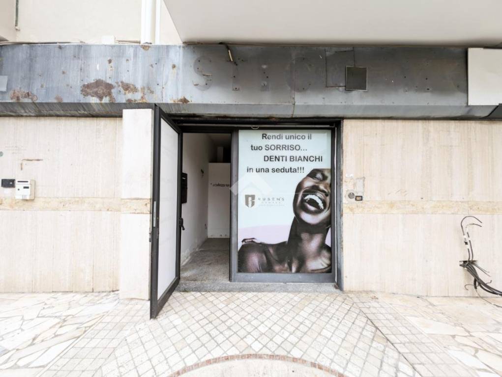 negozio in affitto a Caserta in zona Centurano/Cerasole