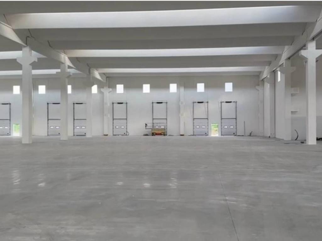 locale commerciale in affitto a Caserta