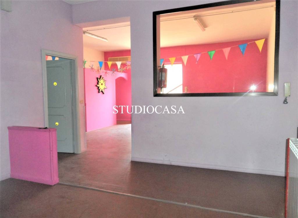 negozio in affitto a Caserta in zona Michelangelo