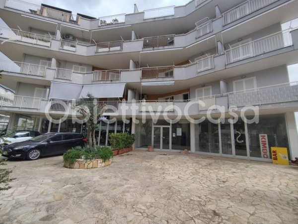 negozio in affitto a Caserta in zona Acquaviva