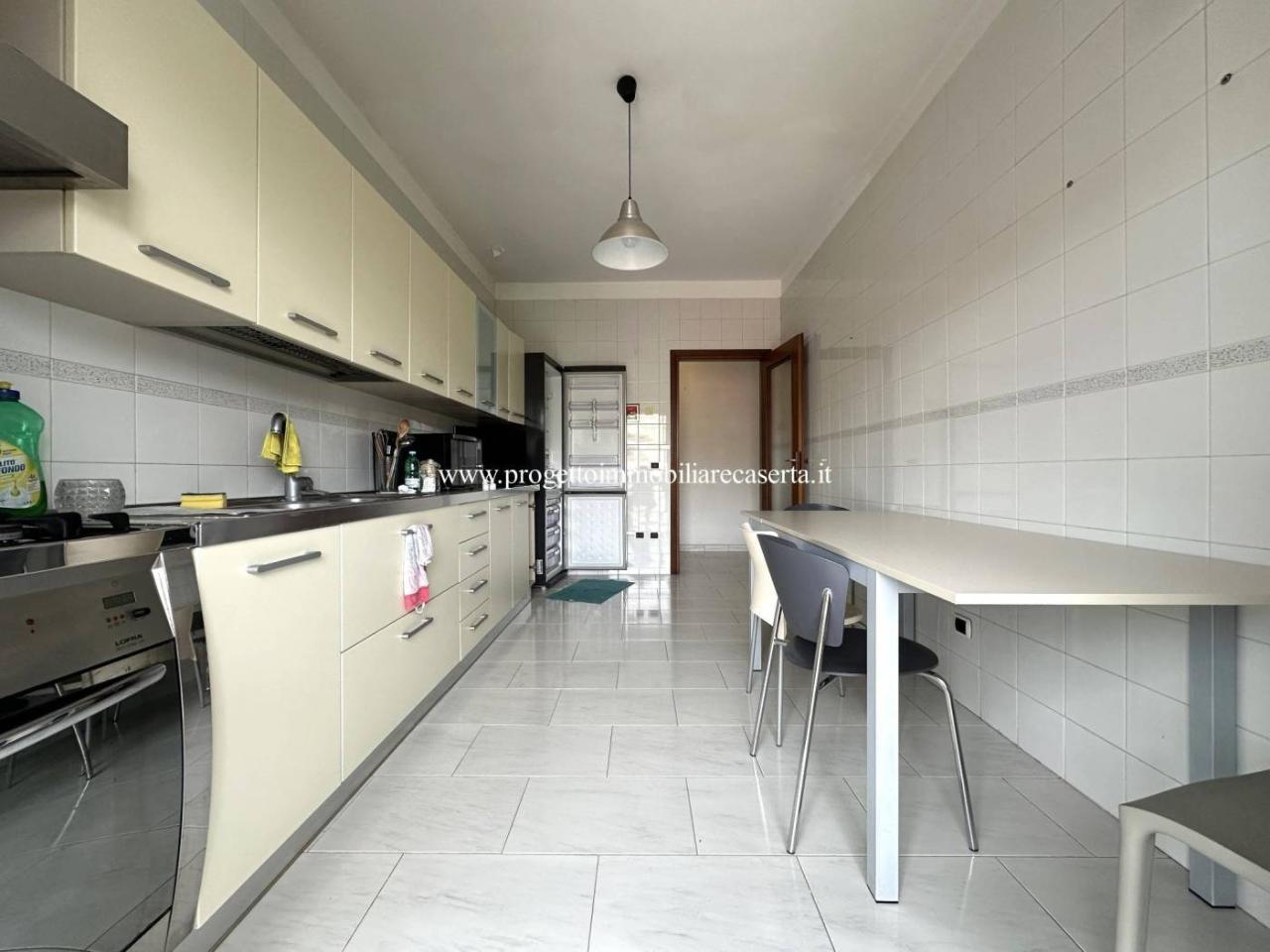 appartamento in affitto a Caserta in zona Acquaviva