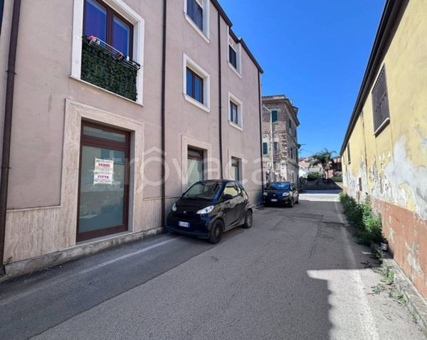 negozio in affitto a Caserta in zona San Leucio