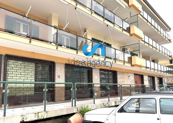 locale commerciale in affitto a Caserta