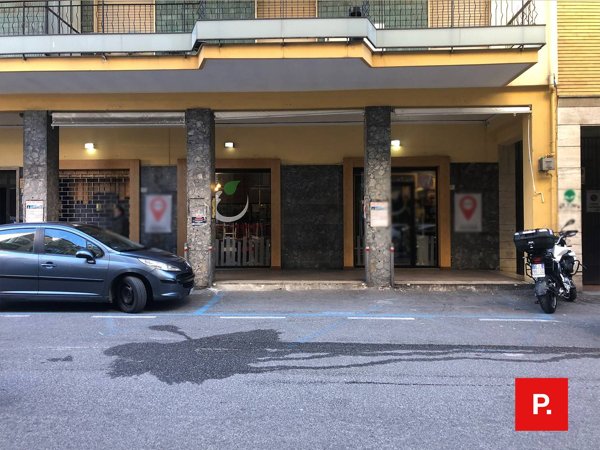 locale commerciale in affitto a Caserta in zona Centro Città