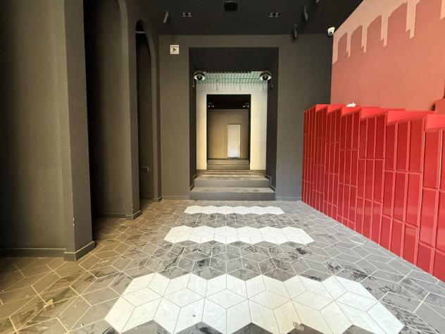 negozio in affitto a Caserta in zona Centro Città