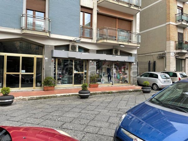 locale commerciale in affitto a Caserta in zona Centro Città