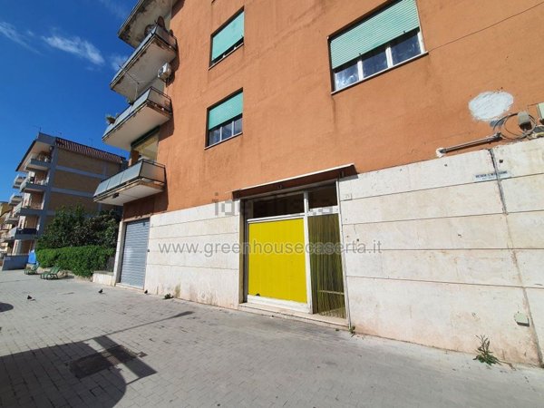 locale commerciale in affitto a Caserta in zona Ospedale
