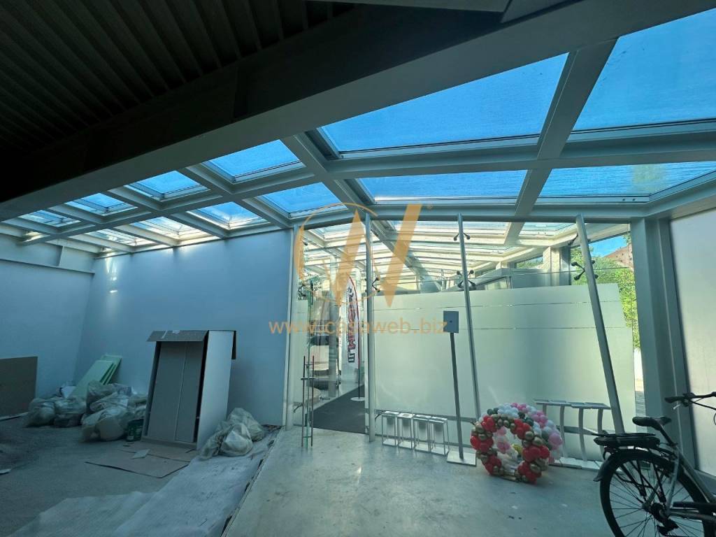negozio in affitto a Caserta