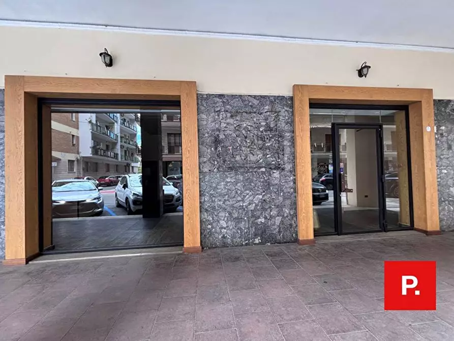 locale commerciale in affitto a Caserta